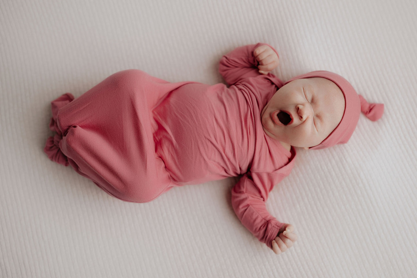 Bevallingsjurk 'Roze' met newbornset